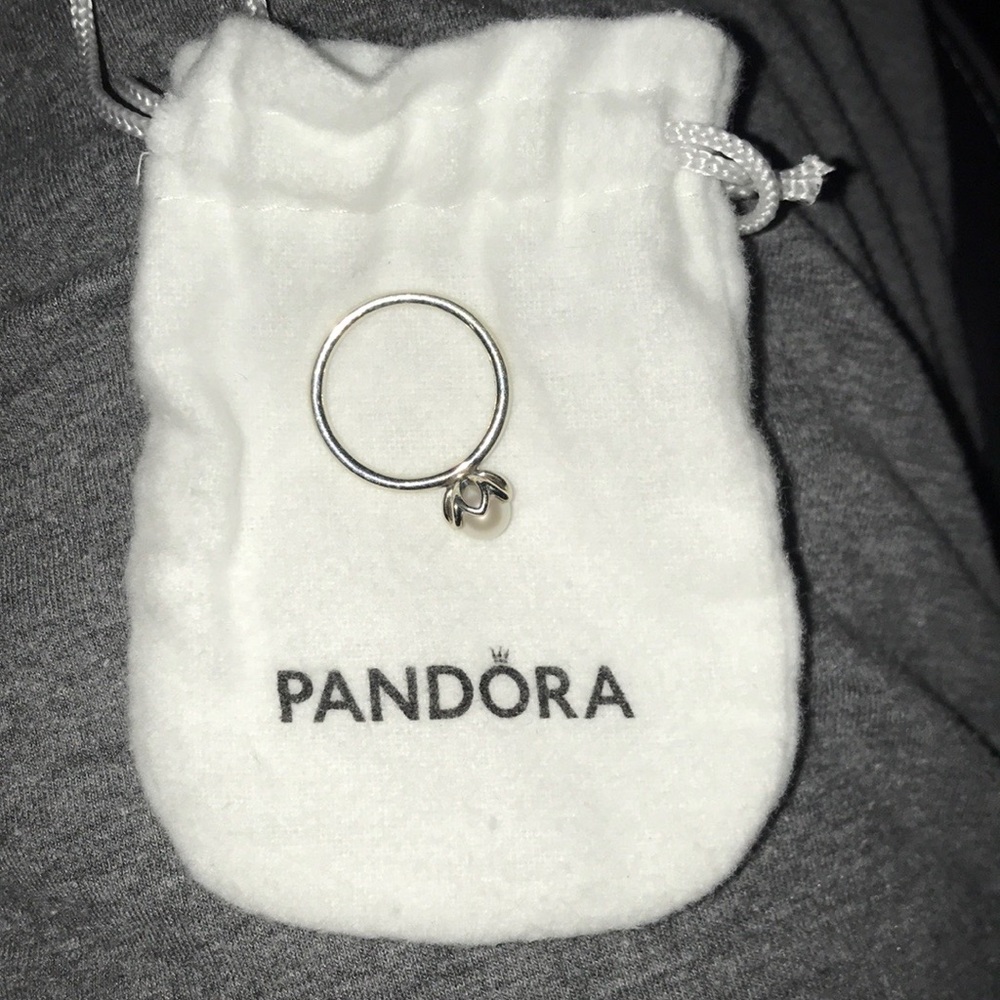 Sterling silver Pearl Pandora ring